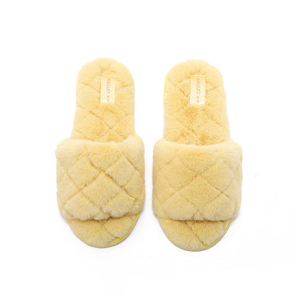 Simple Diamond Pattern Plush Fuzzy Slippers