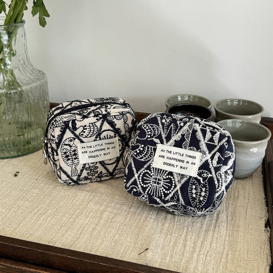 Simple Color Block Embroidered Mini Wallet