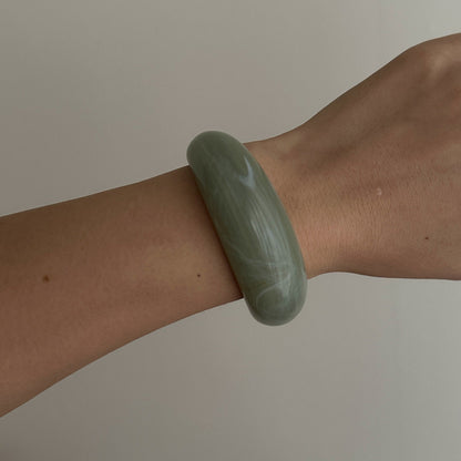 Multicolor Open Acrylic Resin Bracelets