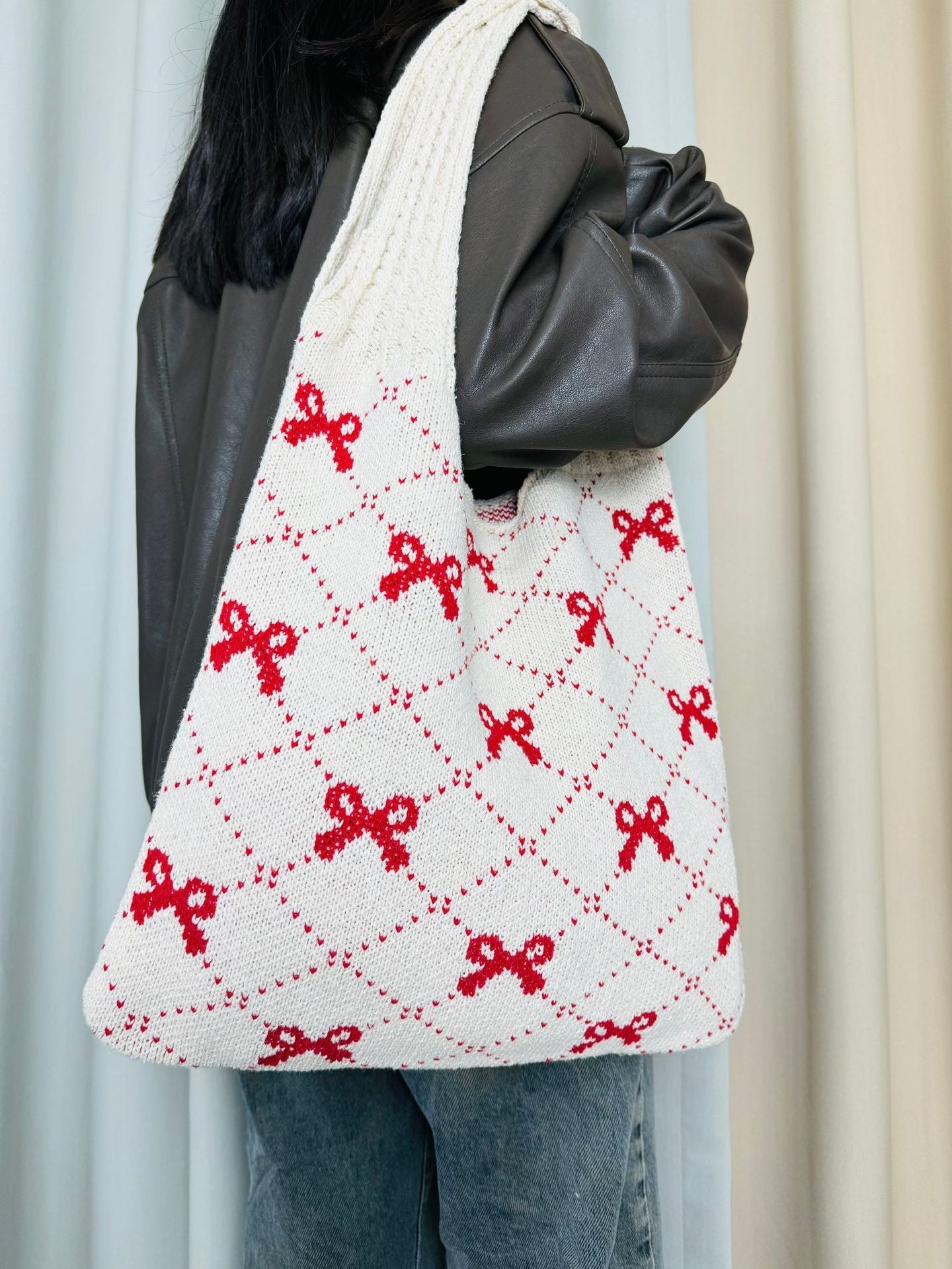 Bows Print Large Capacity Knit Shoulder Bag