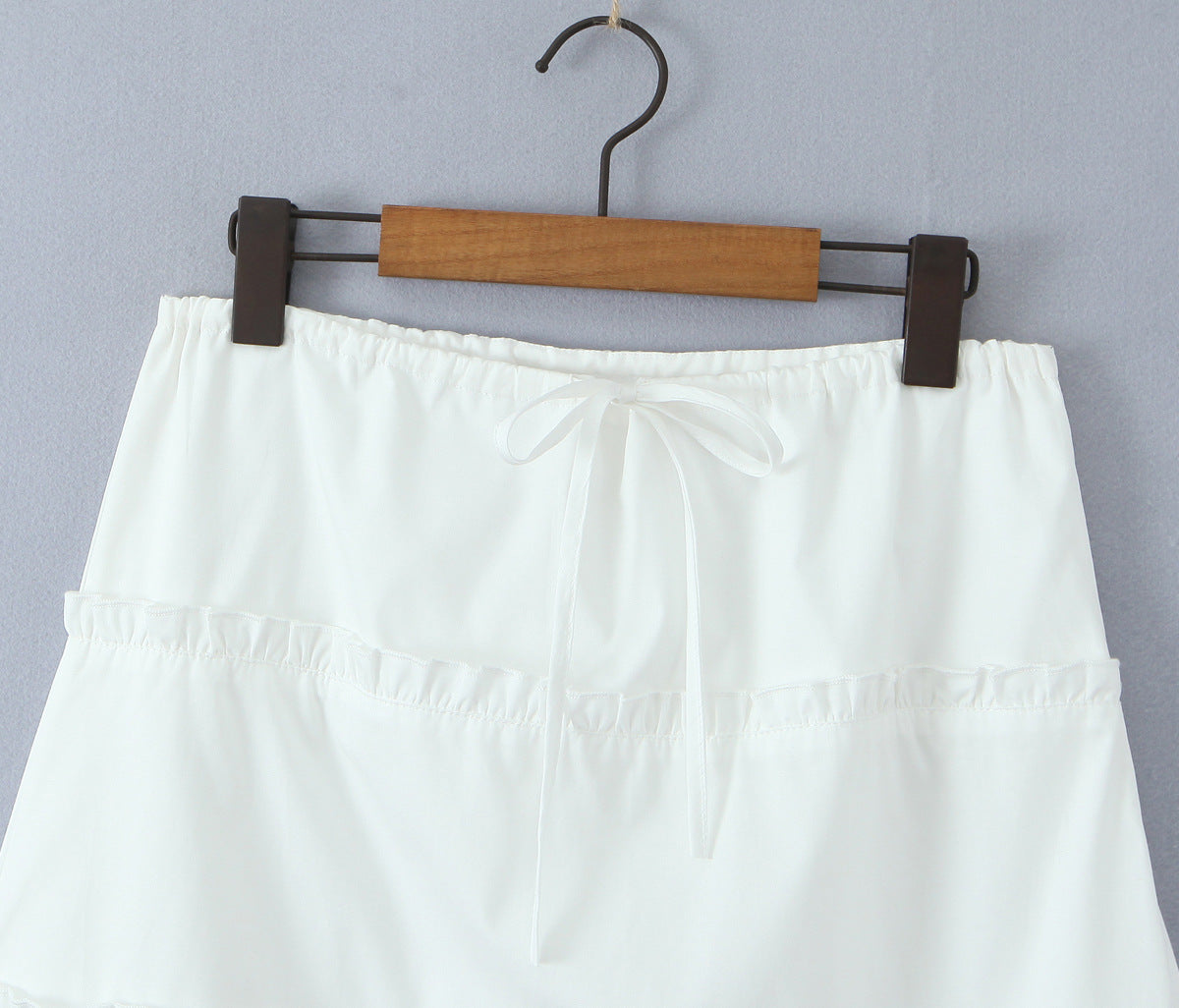 White Sweet Flounce Sleeveless Top Skirt Set