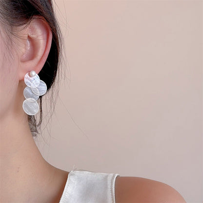Chic White Round Shell Drop Beach Earrings