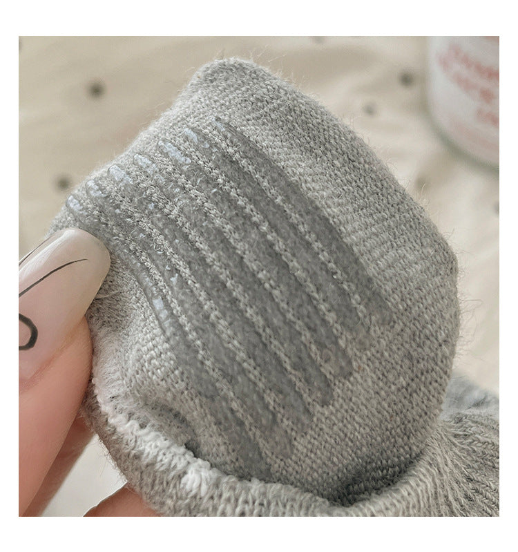 Bow Embroidered Ribbed Ankle Socks