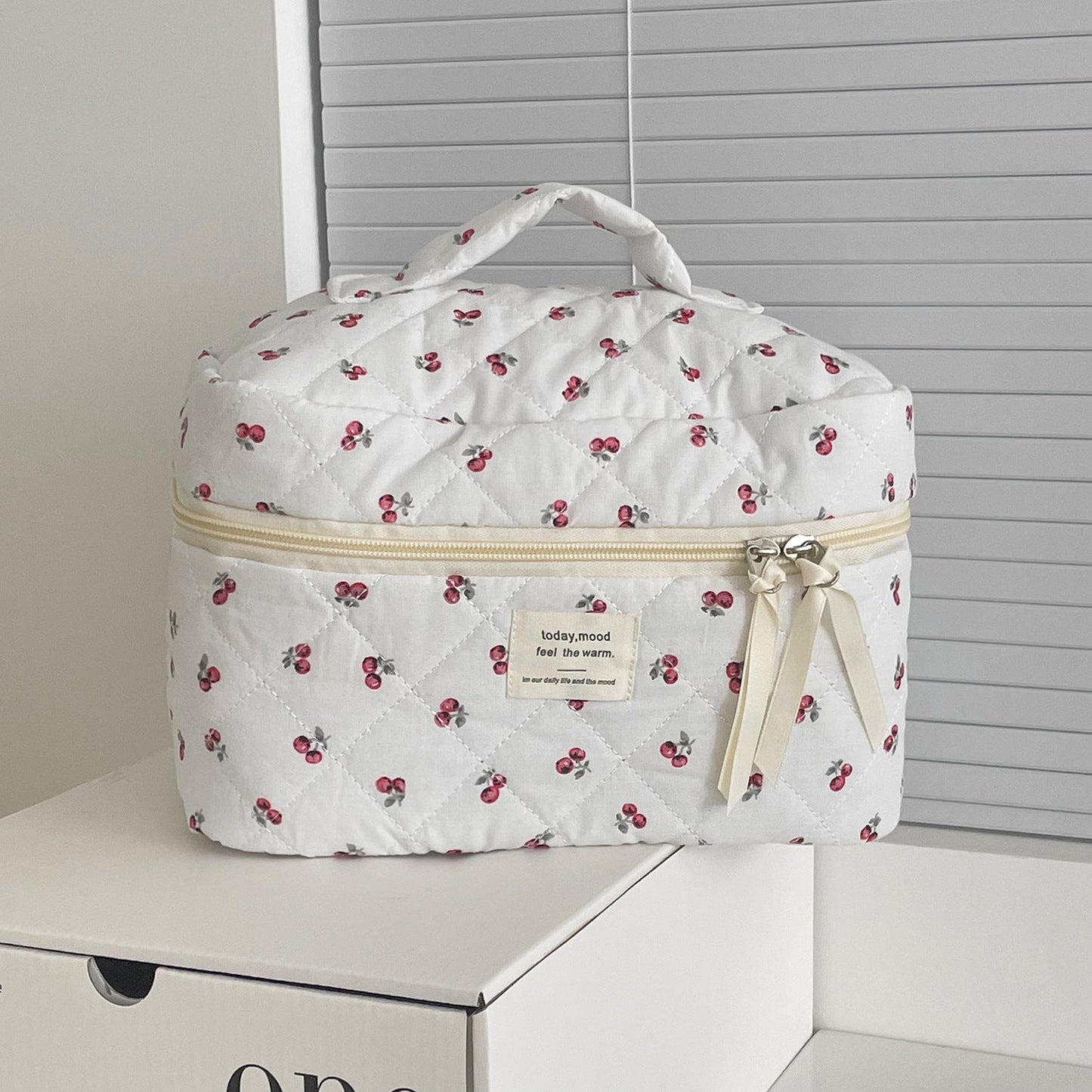 Sweet Cherry Print Make Up Bag