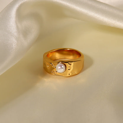 Irrrgular Pearl Vintage Ring