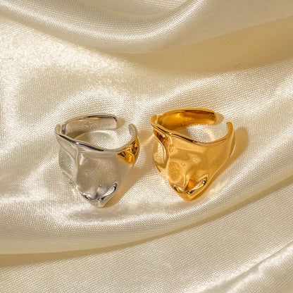 Wave Diamond Vintage Ring