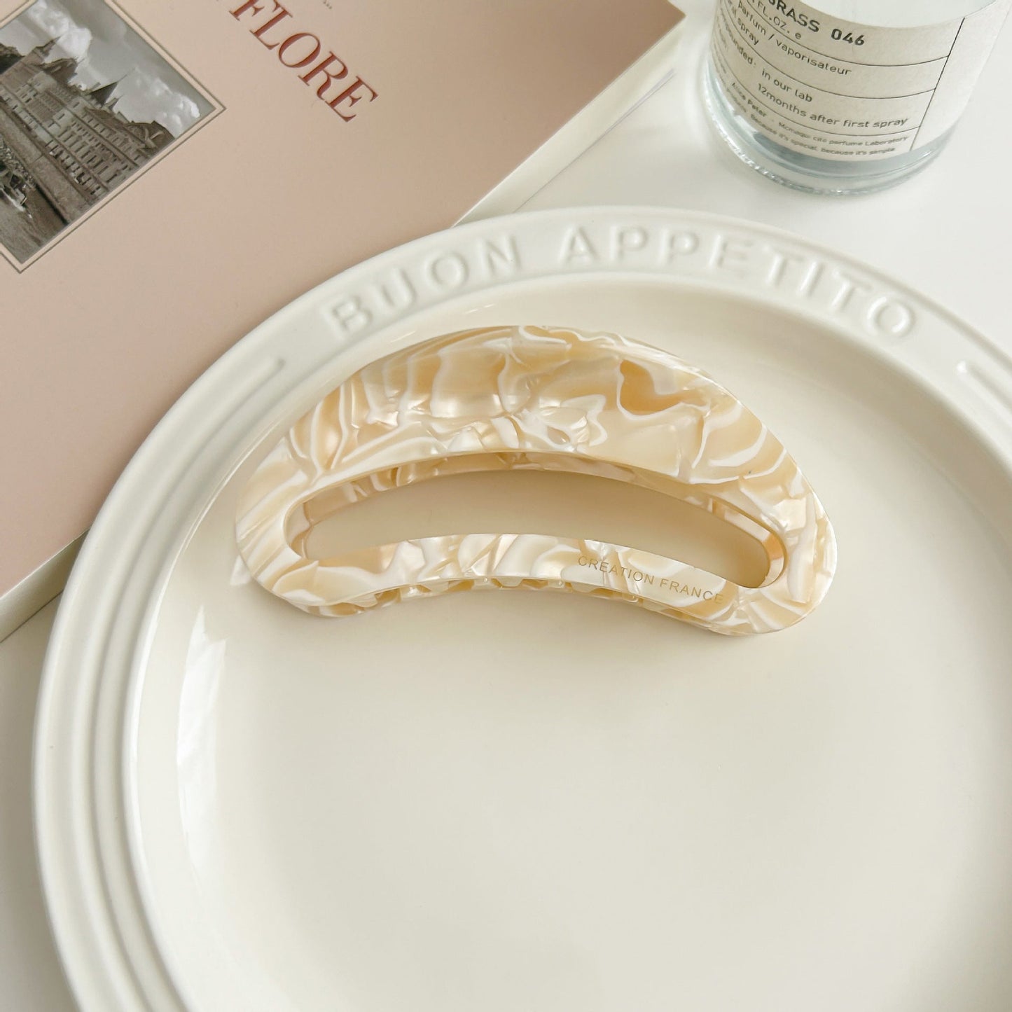 2+Hellow Out Oval Simple Hair Clips