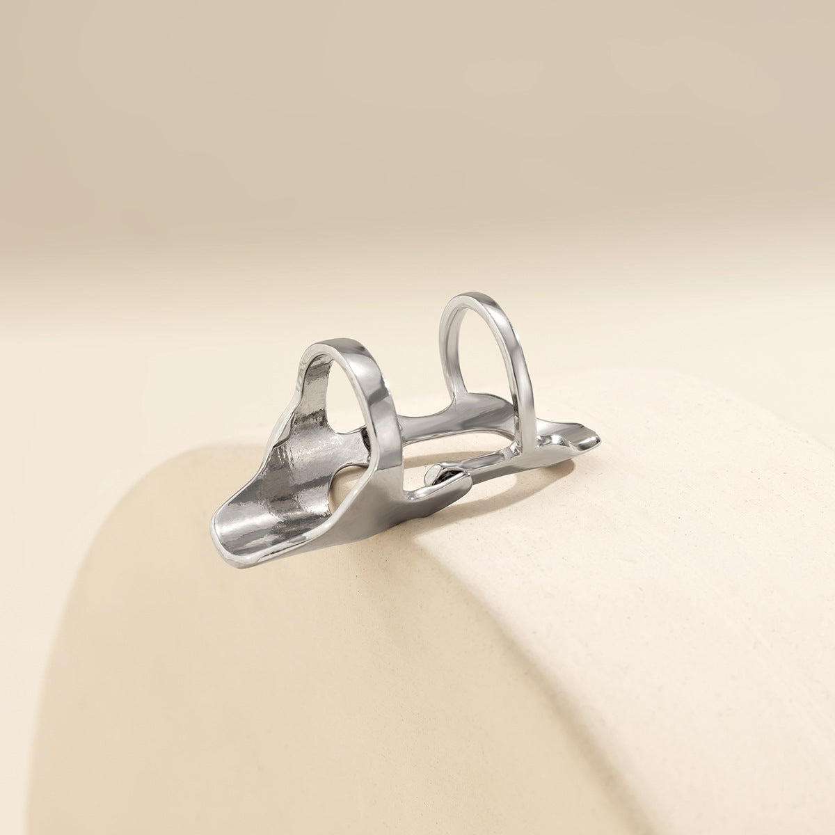 Hellow Geometric Exaggerated Index Ring