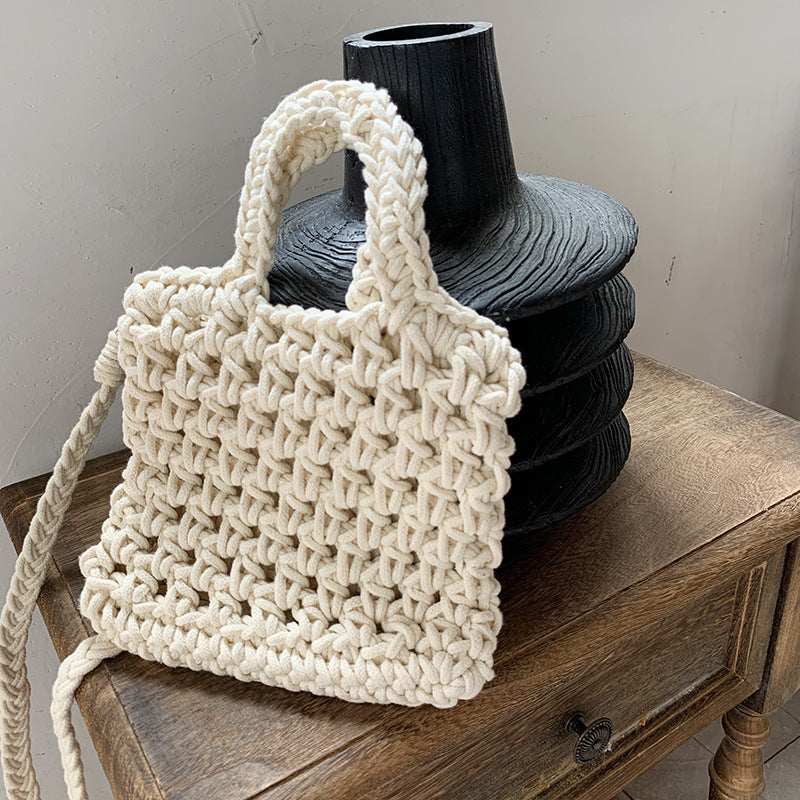 Hellow Out Solid Color Simple Woven Bag