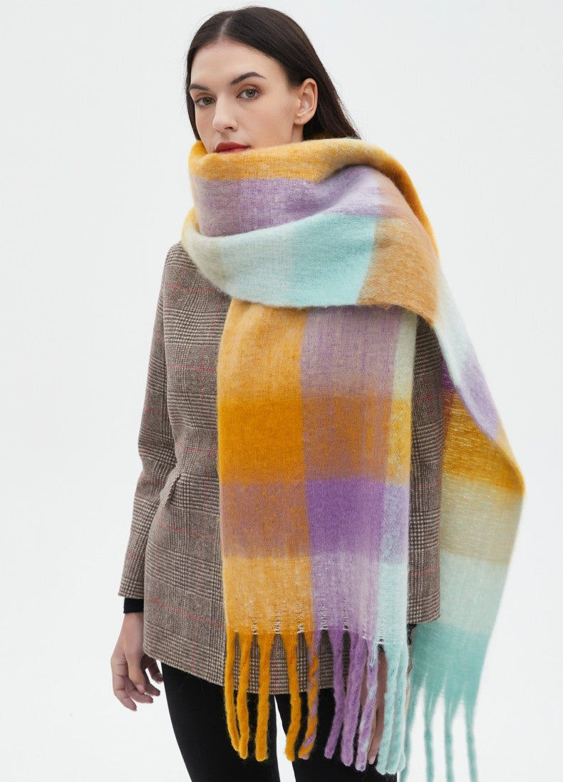 Contrast Color Plaid Tassel Scarves