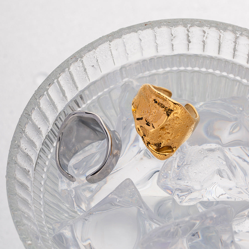 Wave Diamond Vintage Ring