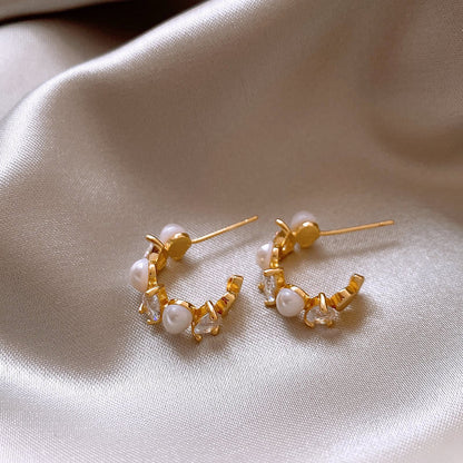 Sweet Delicate Rhinestone Pearl Stud Earrings