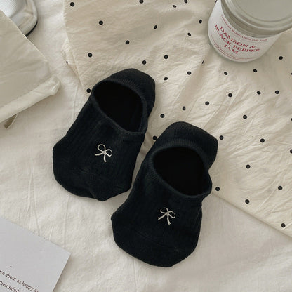 Bow Embroidered Ribbed Ankle Socks