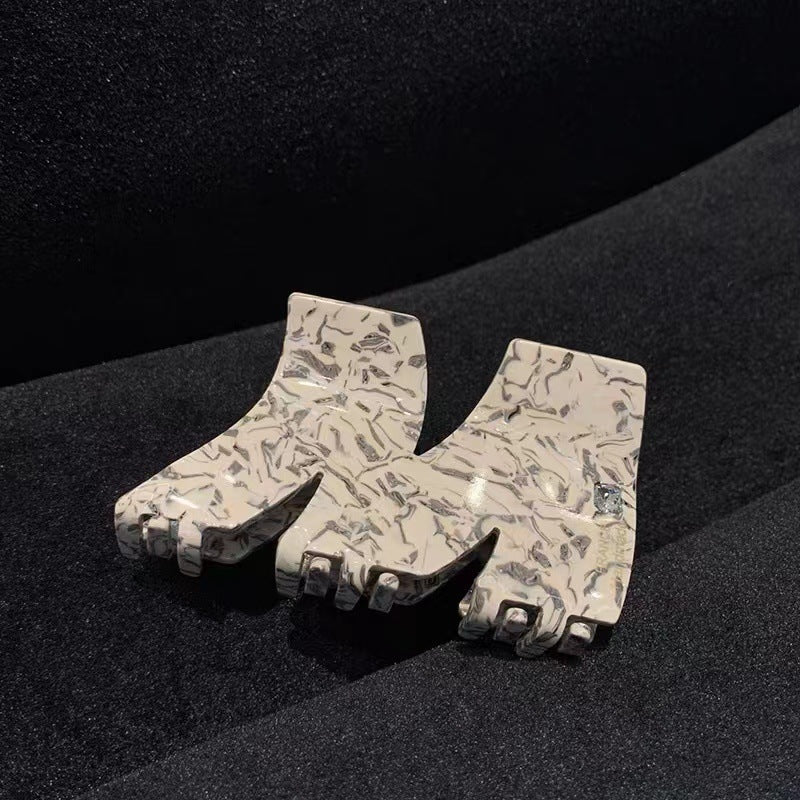 M Shaped Irregular Print Sweet Hair Claws