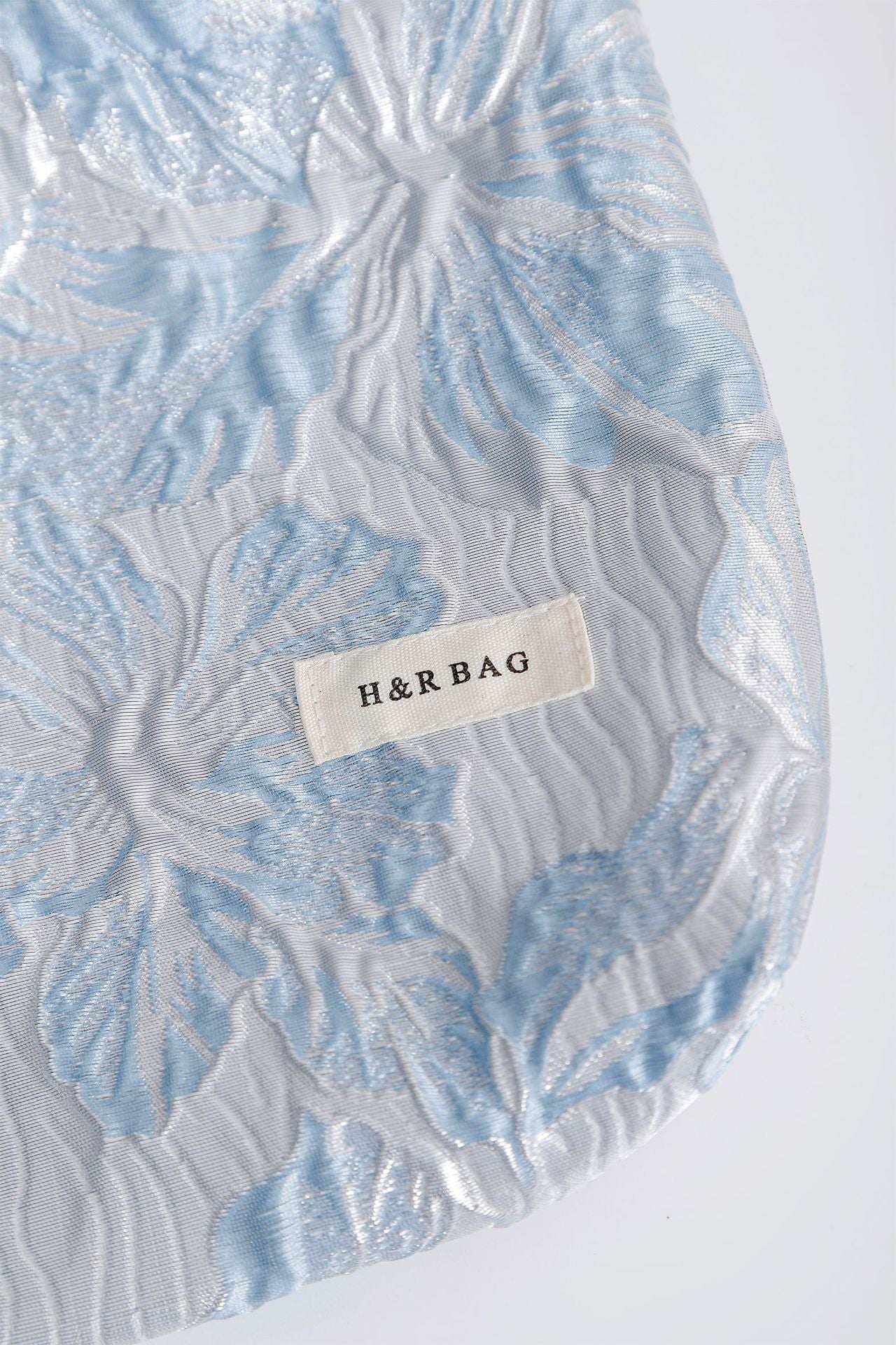 Simple Embossed Flower Makeup Bag