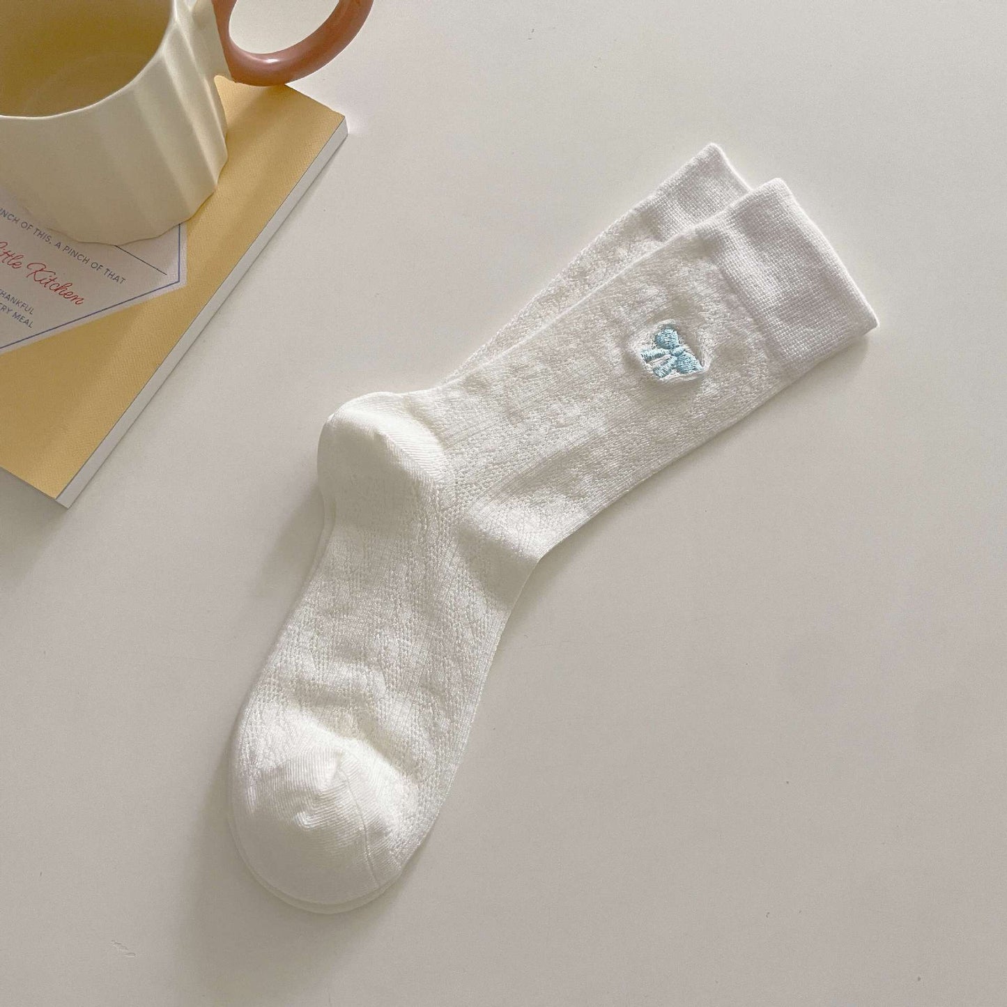 Embroideried Bow Breathable Thin Socks