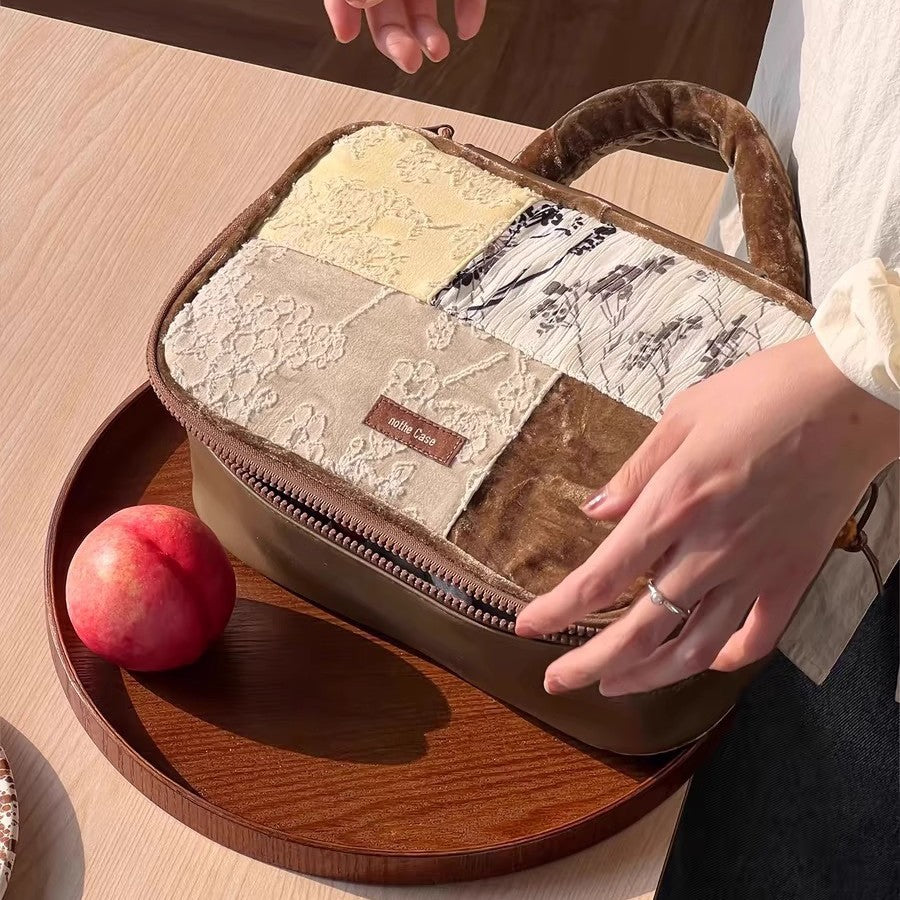 Vintage Partitioned Portable Travel Makeup Bag