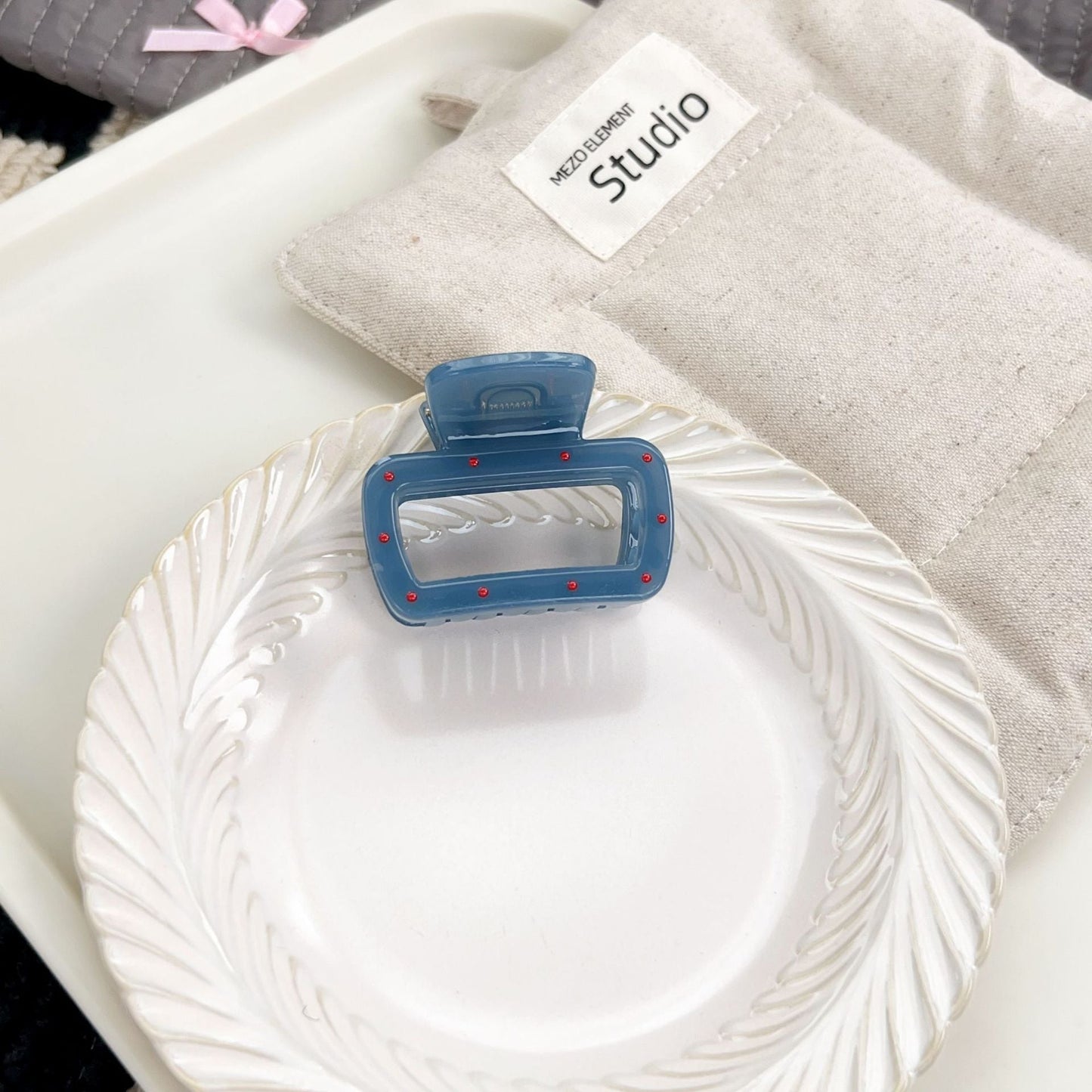 Blue Polka Dot Pattern Vintage Hair Claw