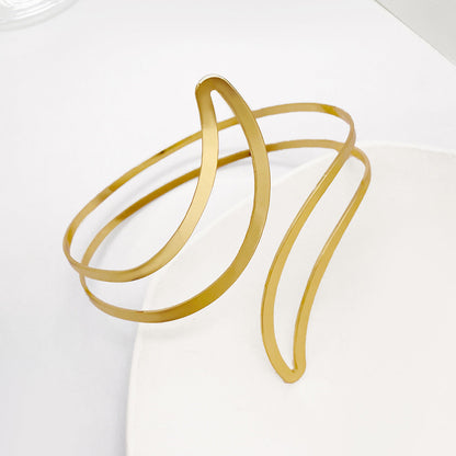 Hellow Out Moon Simple Arm Cuff