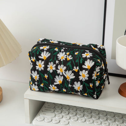 Daisy Embroidered Portable Storage Bag