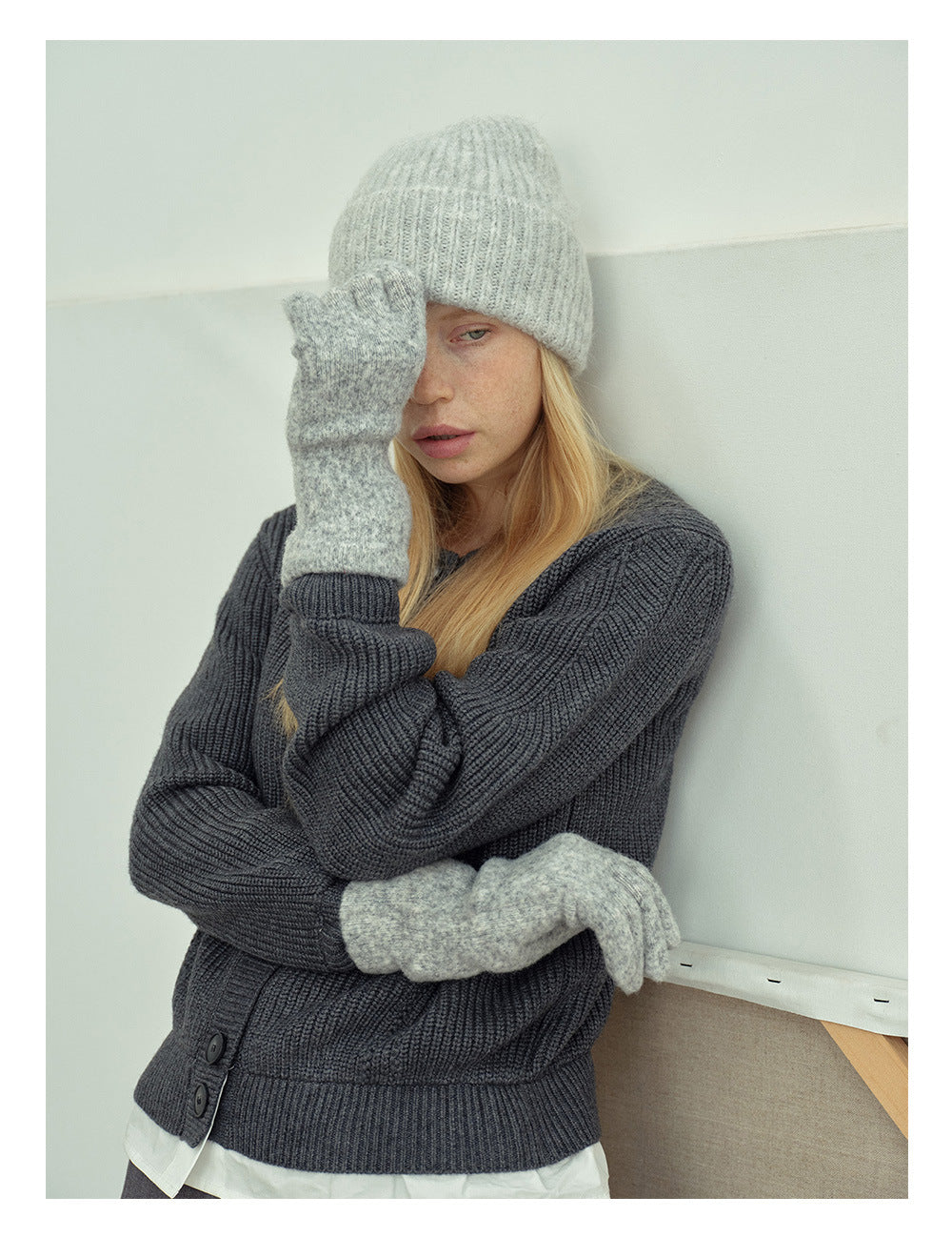 Solid Color Cute Plushed Knit Gloves