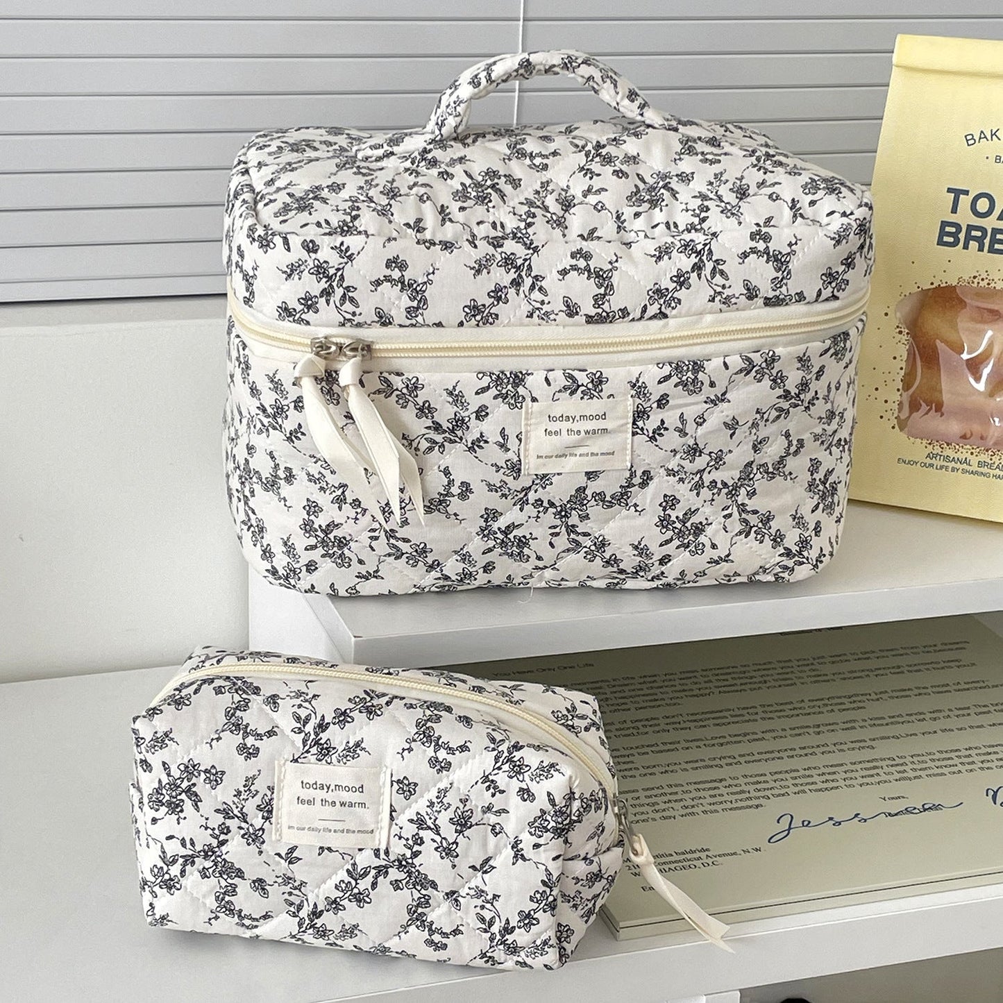 Flower Print Color Block Portable'Make Up Bag