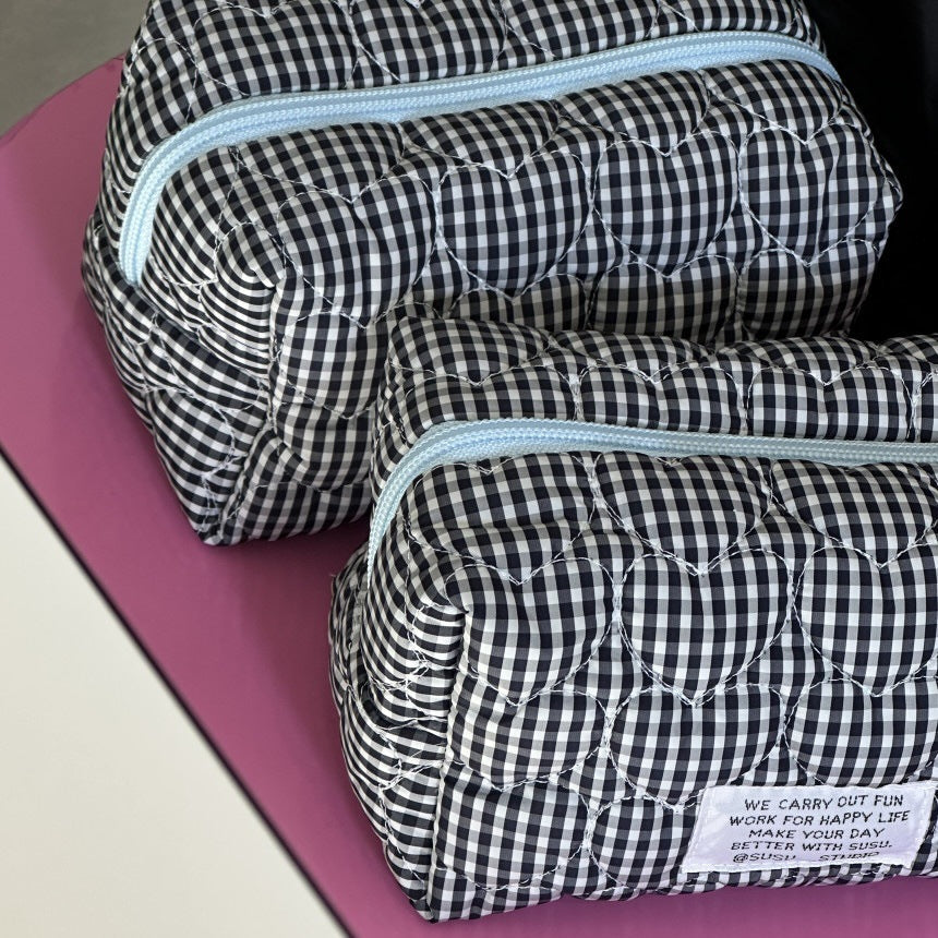 Cute Heart Plaid Travel Cosmetic Organizer