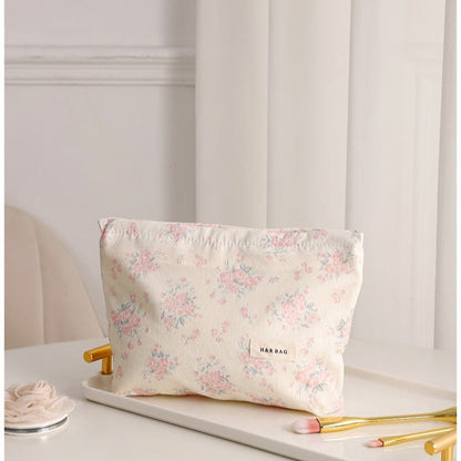 Floral Print Sweet Simple Cosmetic Bag