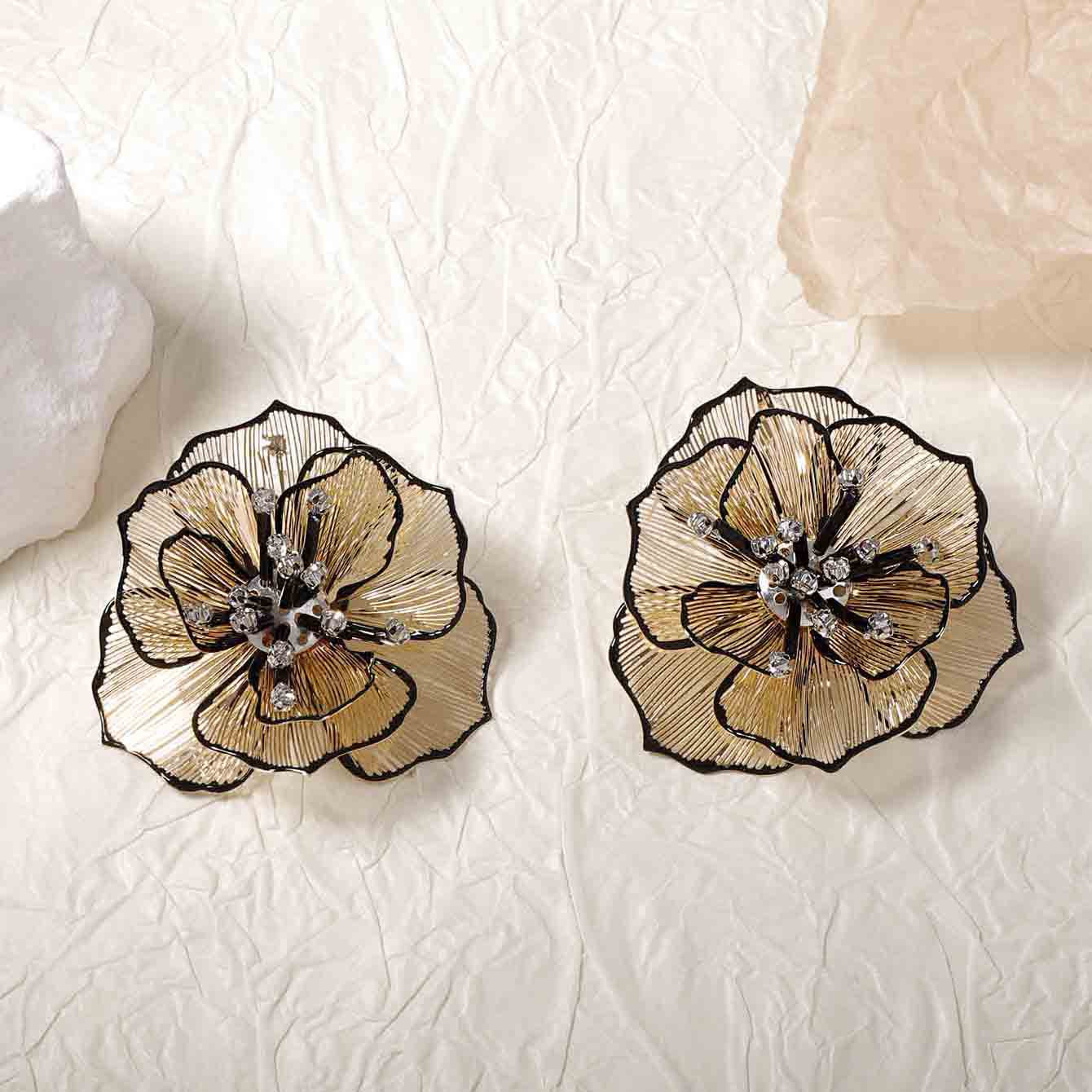Trendy Geometric Hollow Out Flower Stud Earrings