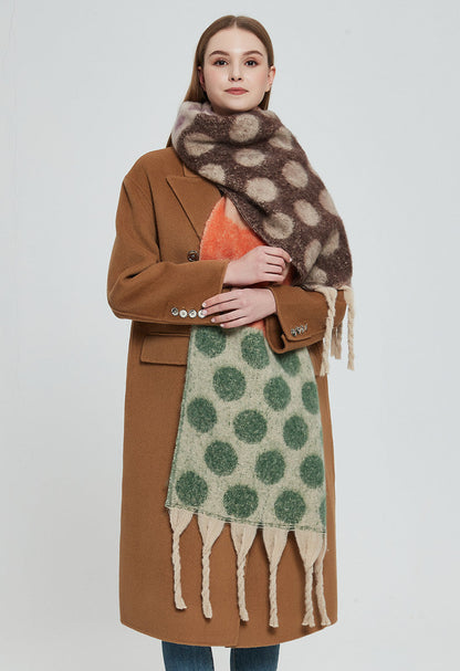 Contrast Color Point Tassel