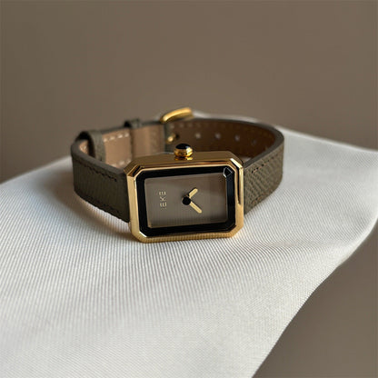 Minimalist Small Dial Leather Strap Quartz Watch