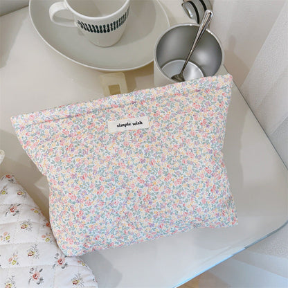 Floral Print Portable Quilted Makeup Bag