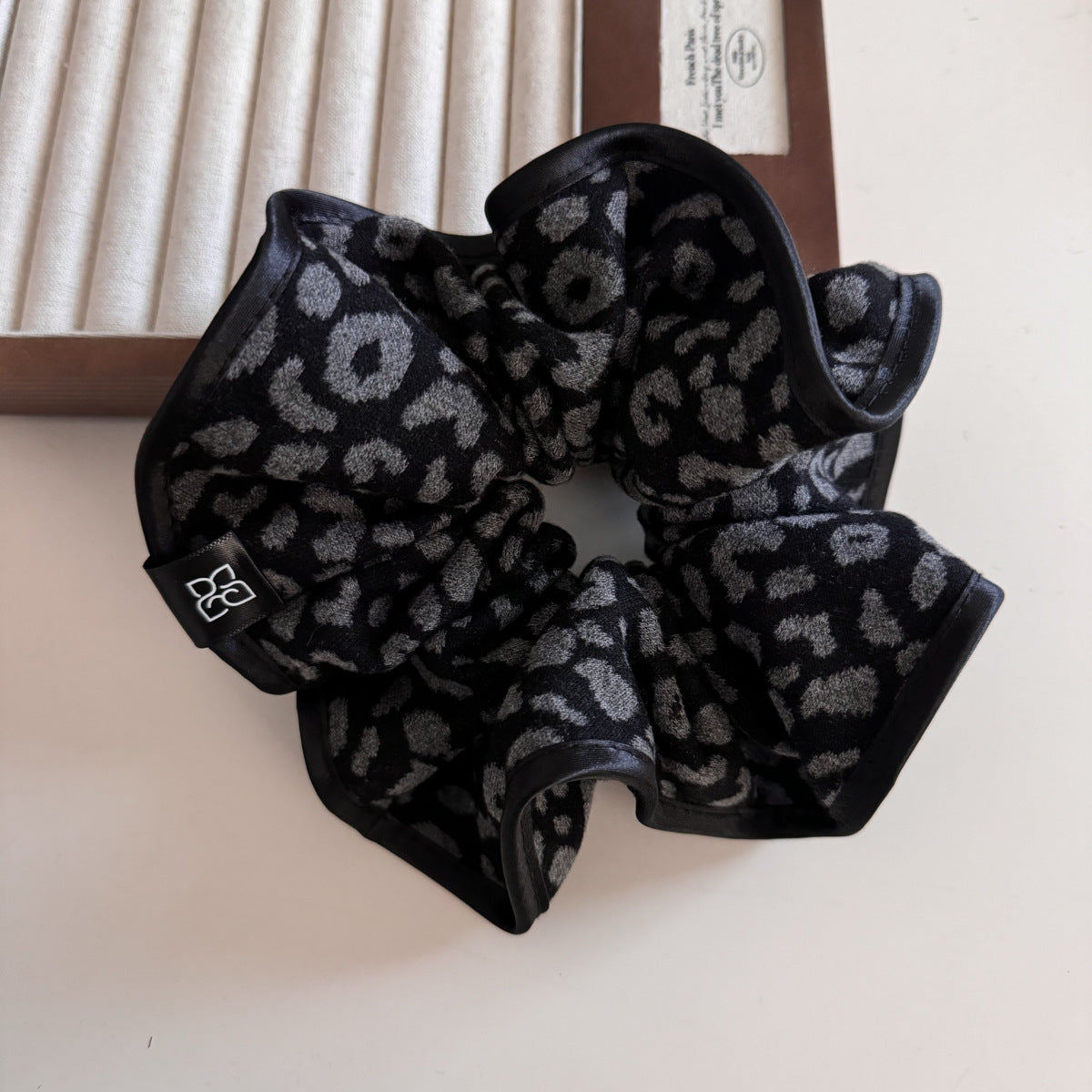 Ruffled Trim Vintage Leopard Print Hair Tie