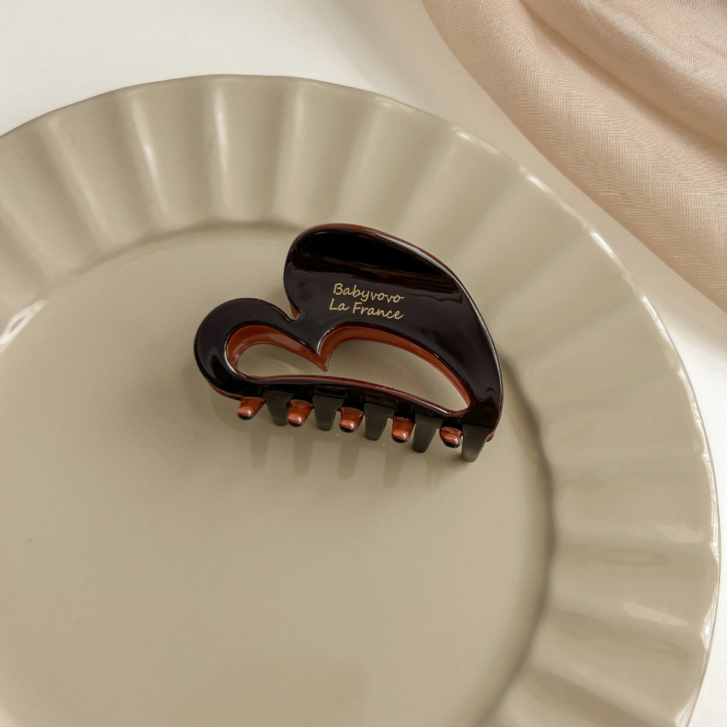 2+Brown Geometries Letter Print Hair Claws