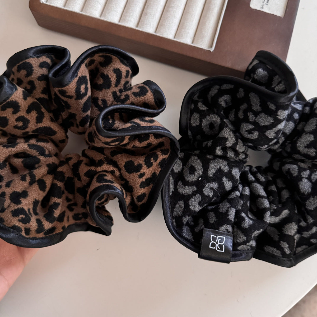 Ruffled Trim Vintage Leopard Print Hair Tie