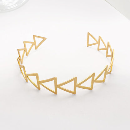 Simple Hellow Out Triangle Arm Cuff