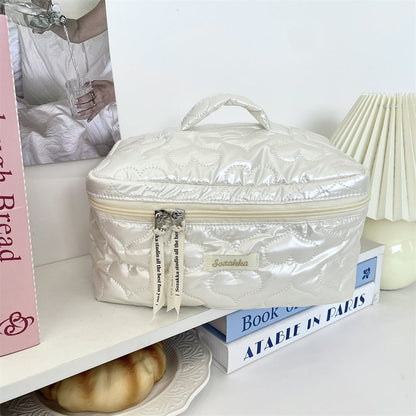 Sweet Simple Portable Padded Make Up Bag