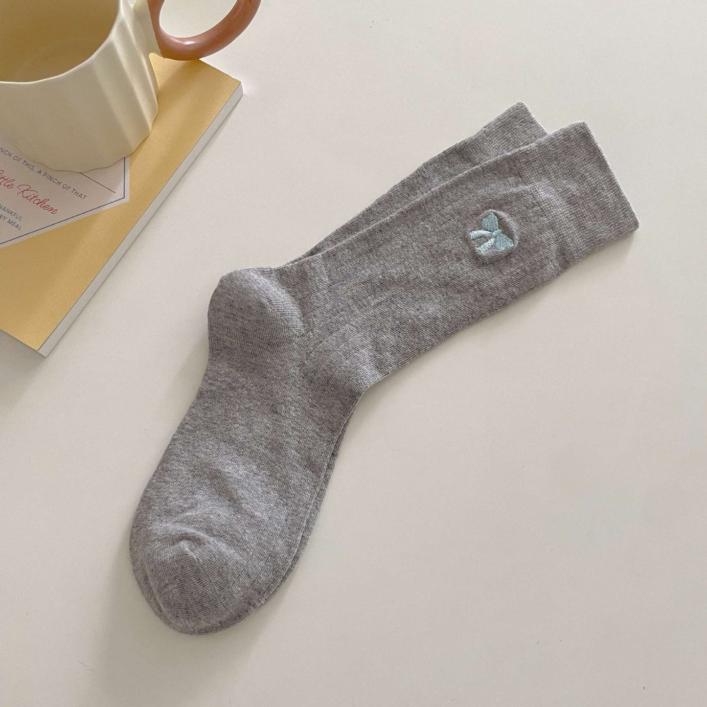 Embroideried Bow Breathable Thin Socks