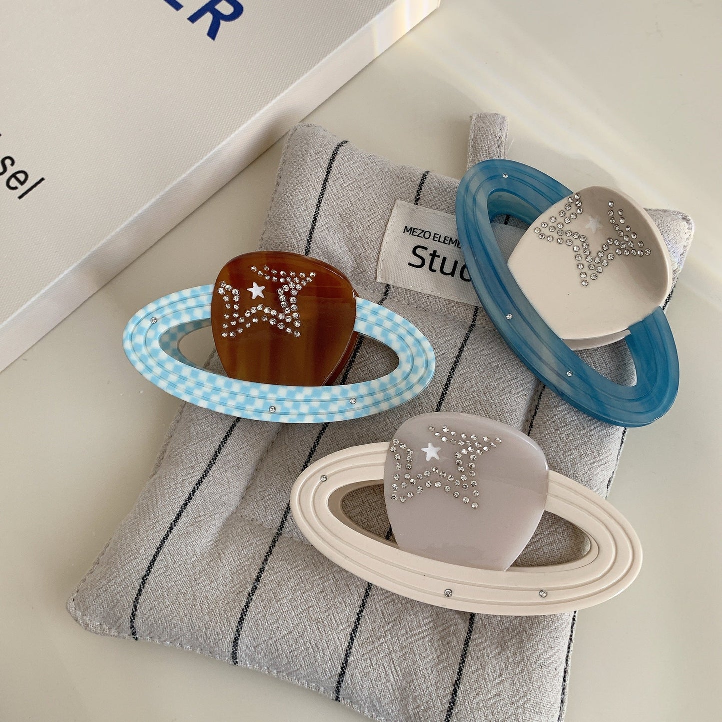 Sweet Star Rhinestone Geometric Hair Claw