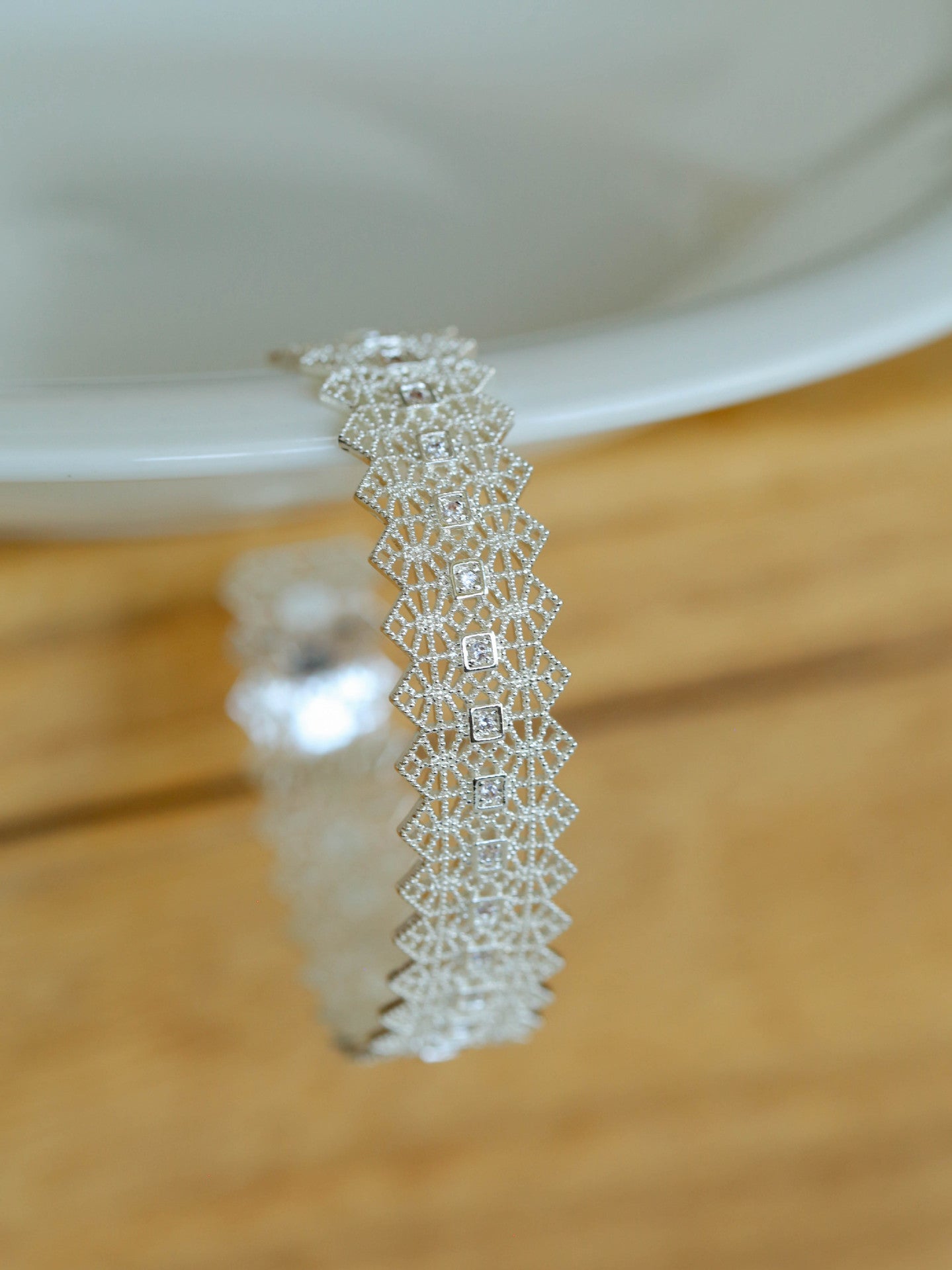 Fashion Lace Geometric Hollow Cuff Bracelet