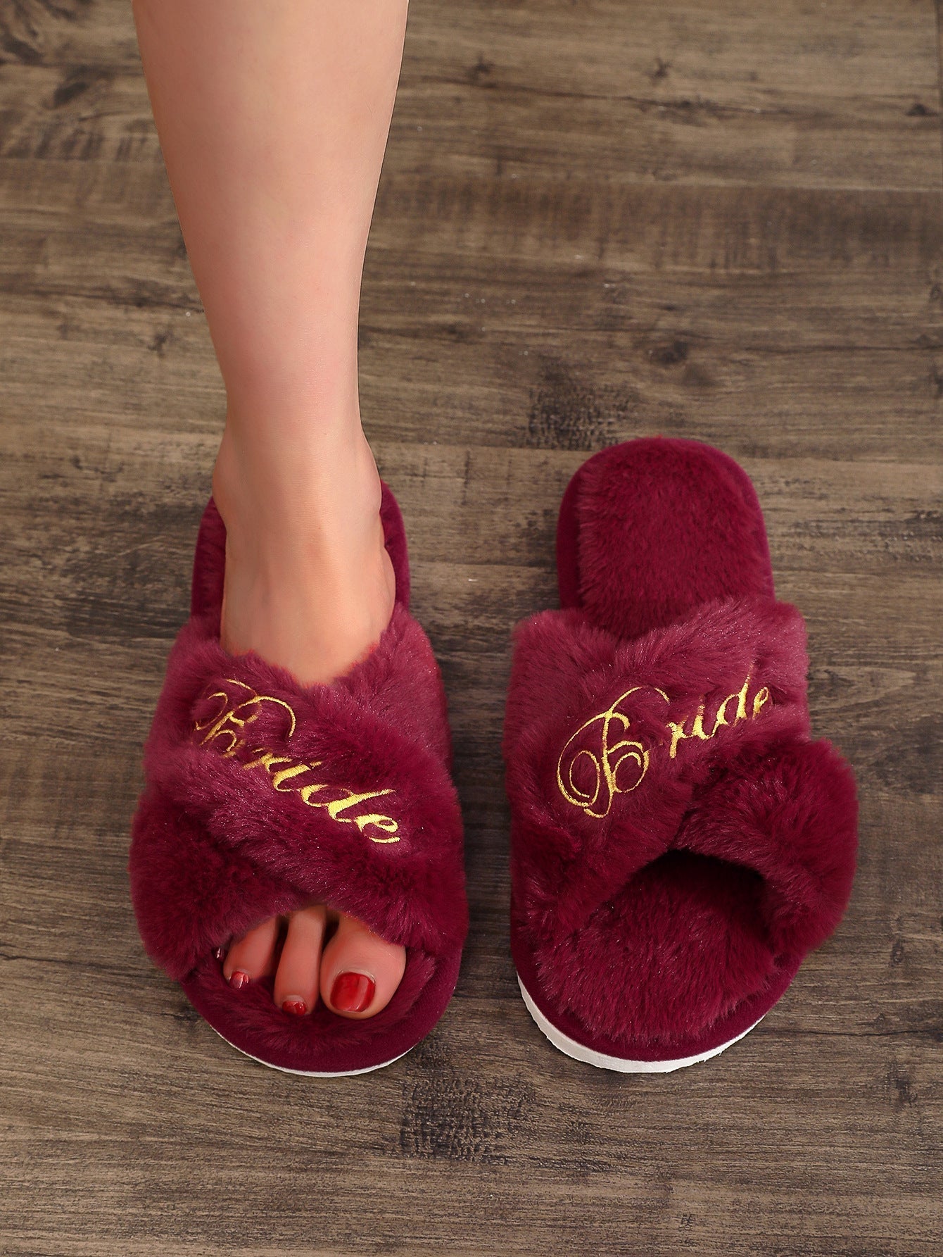 Simple Embroidered Letter Fuzzy Home Slippers