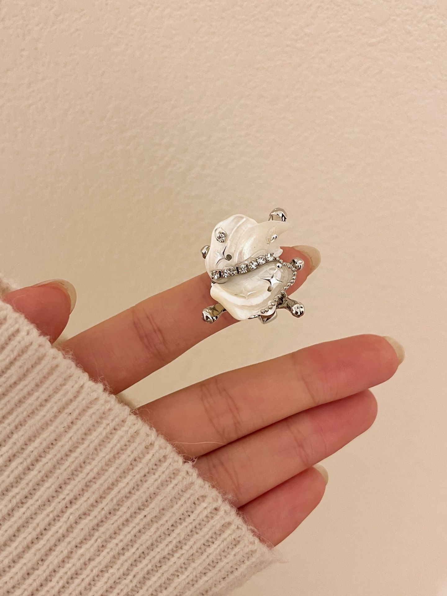 Irregular Rhinestone Shell Stackable Band Ring