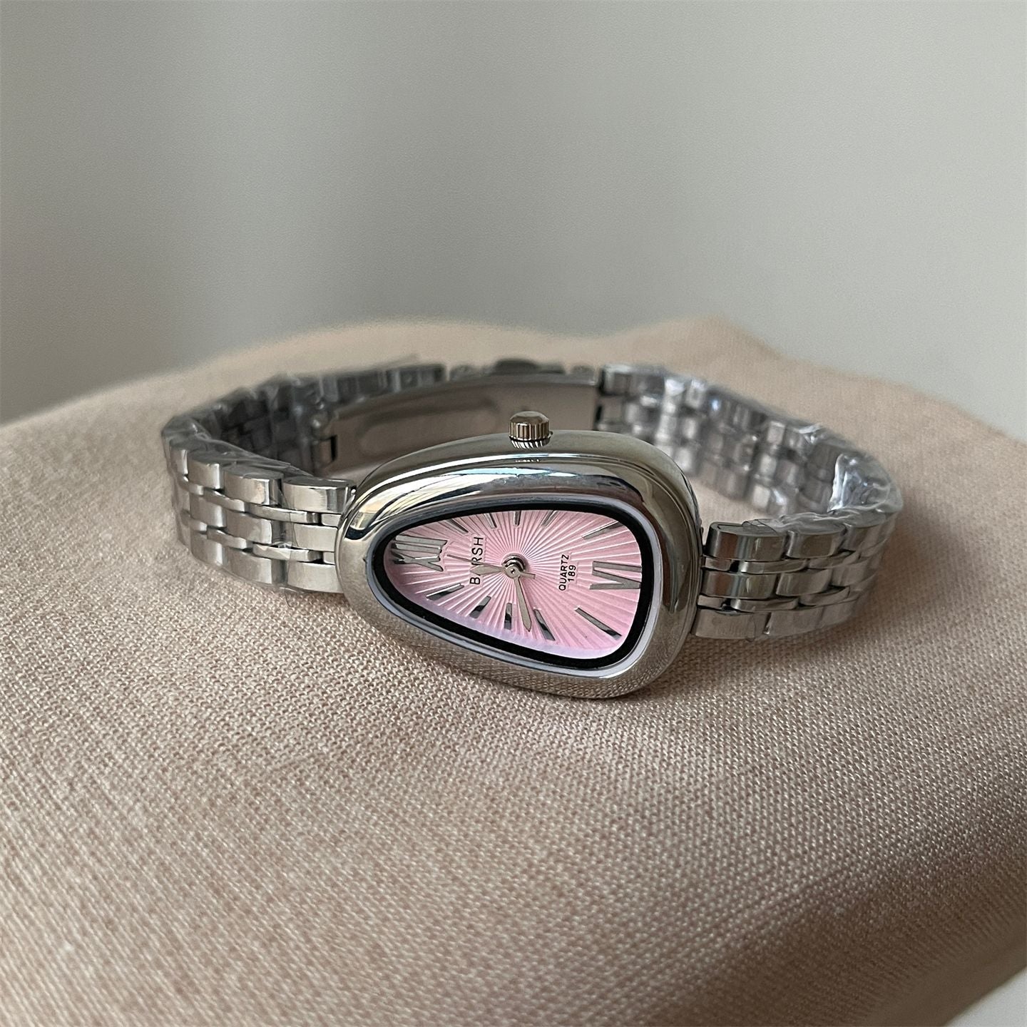 Luxury Snake Head Case Quartz Wrist Watch