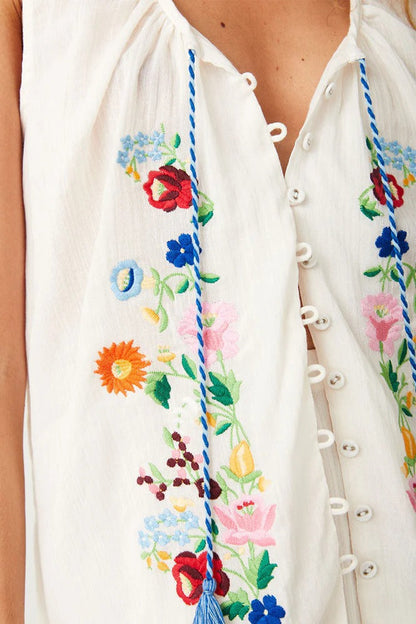 Embroidered Flower U-Neck Sleeveless Top
