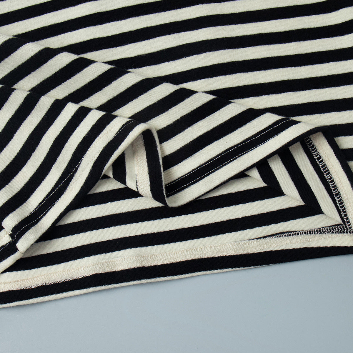 Simple Round Neck Long Sleeve T-Shirt