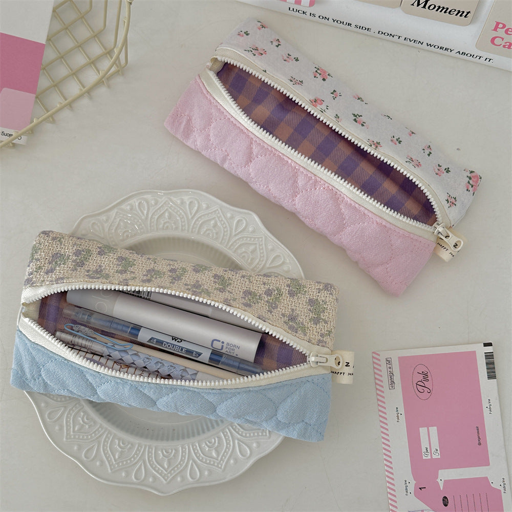 Elegant Flower Print Portable Pencil Case