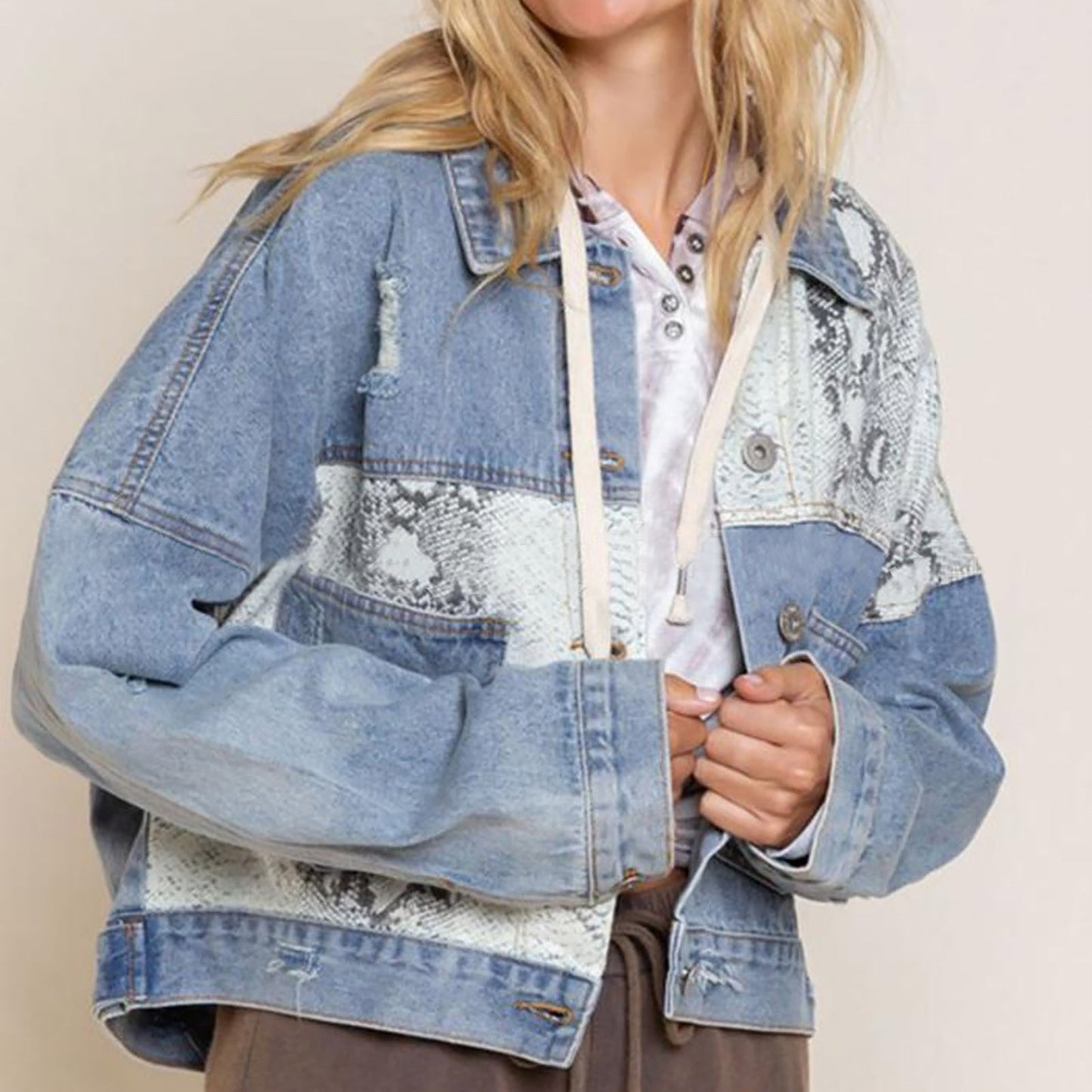 Trendy Leopard Print Splice Ripped Denim Jacket