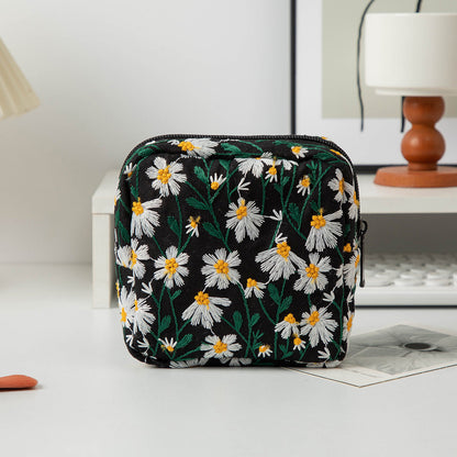Daisy Embroidered Portable Storage Bag