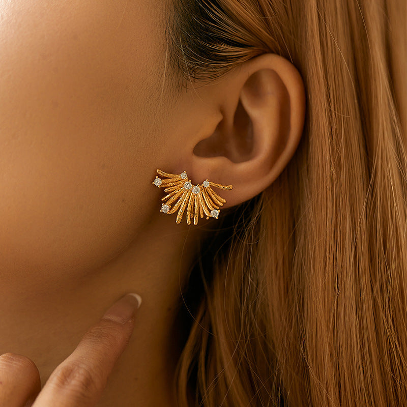 Irregualr Line Zircon Delicate  Stud Earrings