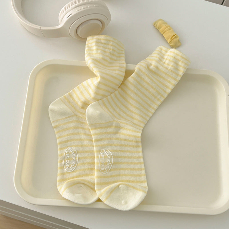 Minimalist Stripe Breathable Mid-Calf Socks